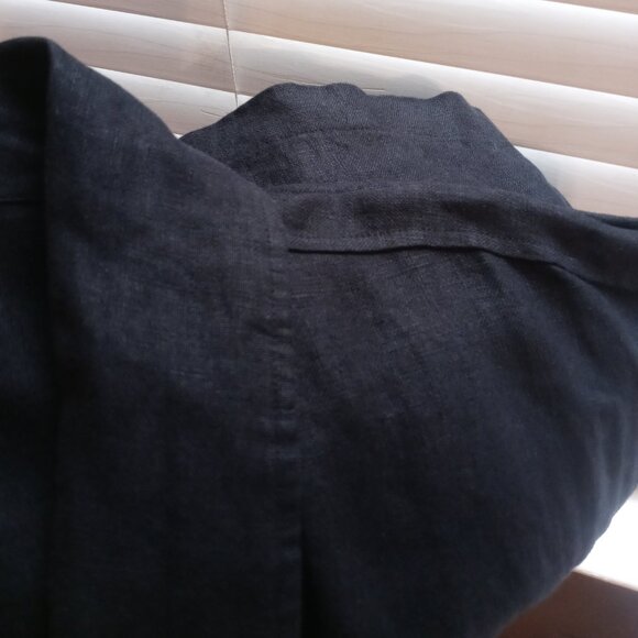 EILEEN FISHER 100% linen shawl collar jacket in black (M) - Picture 4 of 16